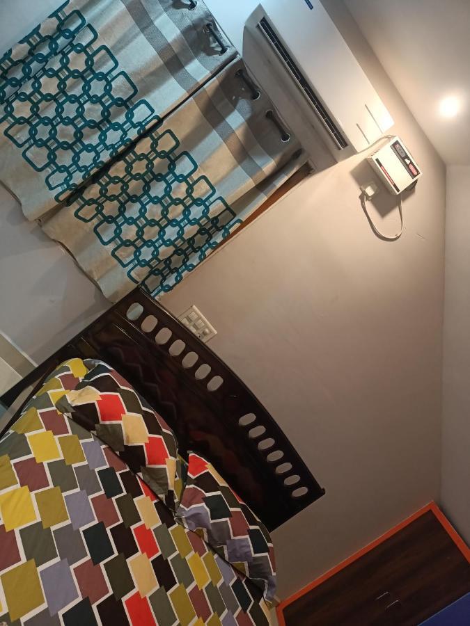 Advik Homestays Tirupati Luaran gambar