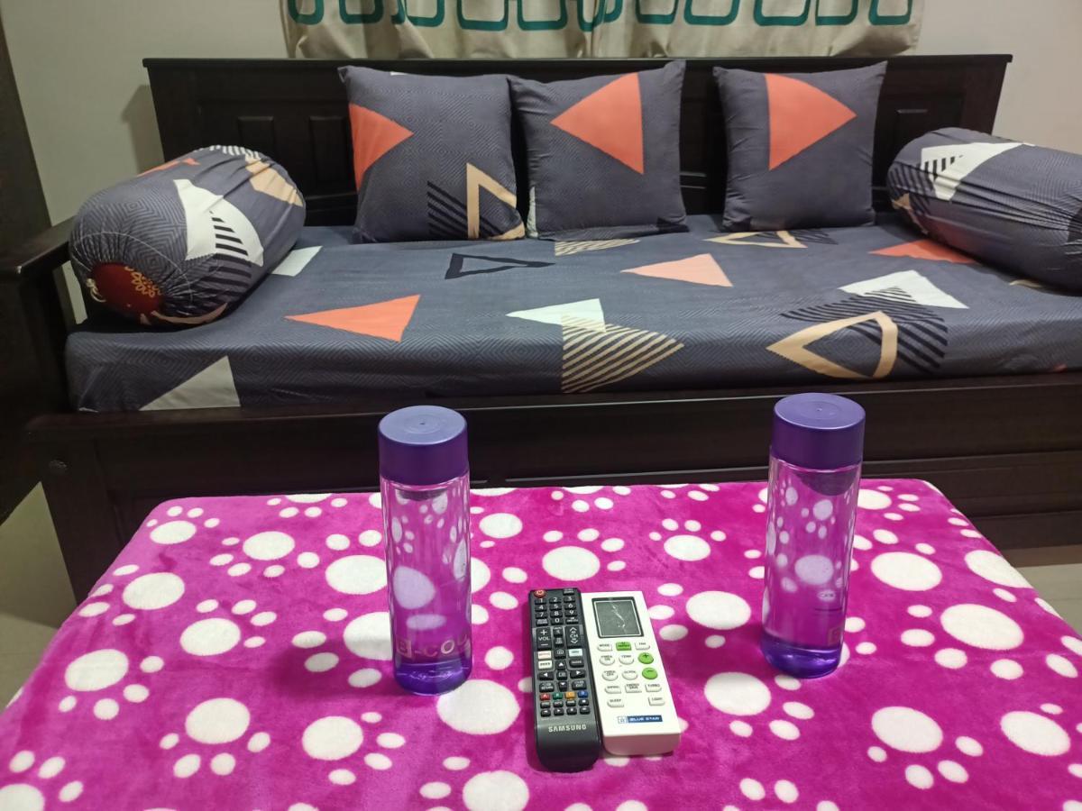 Advik Homestays Tirupati Luaran gambar